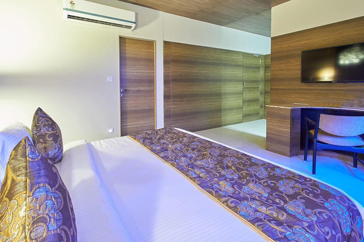Hotel Gormoh Ahmedabad Extérieur photo